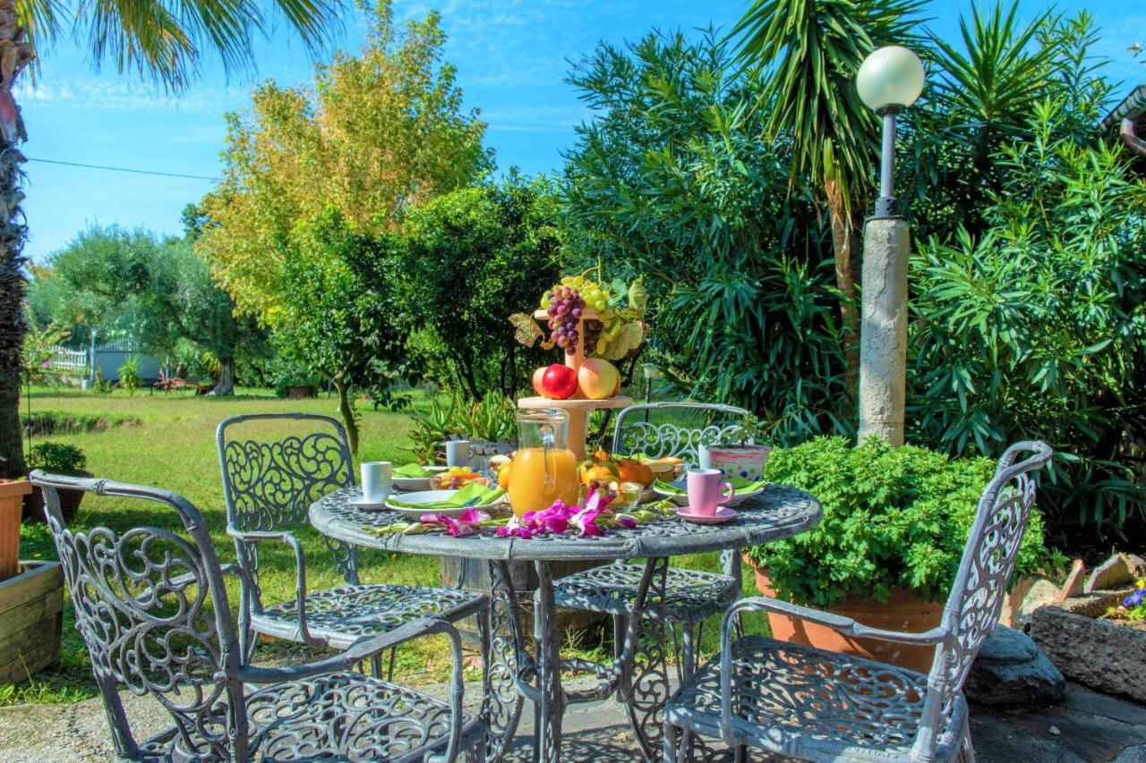Hostly - Country House Donoratico - Only For Families מראה חיצוני תמונה
